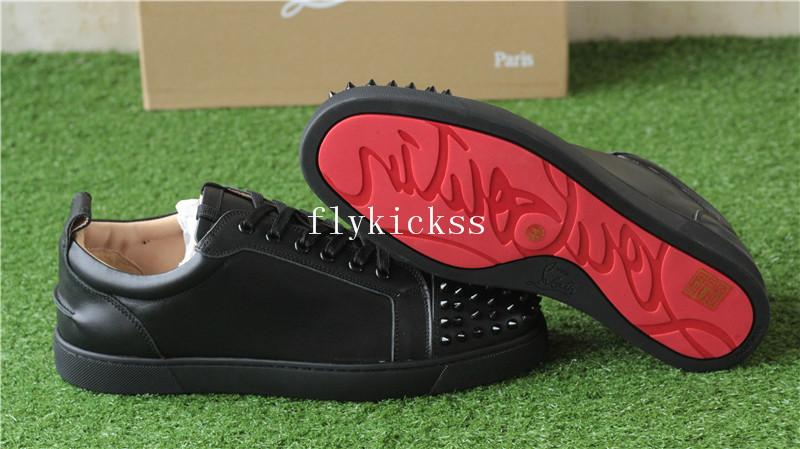 Super High End Christian Louboutin Flat Sneaker Low Top Black Leather